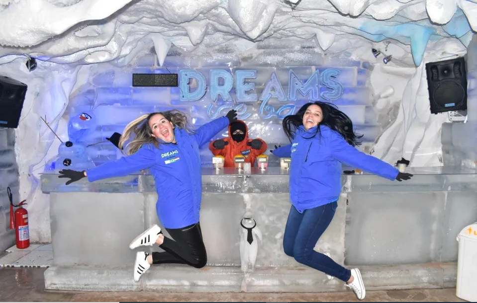 Bar de Gelo comemora 6 anos com presente para iguaçuenses