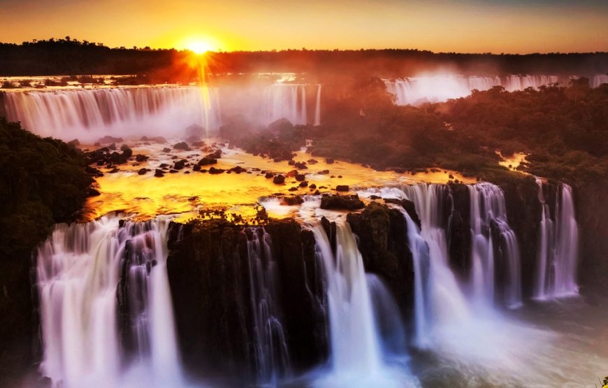 Pôr do Sol nas Cataratas do iguaçu