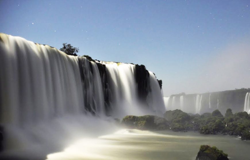 Noite nas Cataratas com Jantar + Transporte